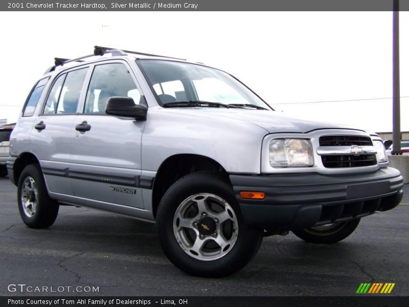 Silver Metallic / Medium Gray 2001 Chevrolet Tracker Hardtop