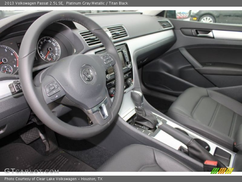Platinum Gray Metallic / Titan Black 2013 Volkswagen Passat 2.5L SE