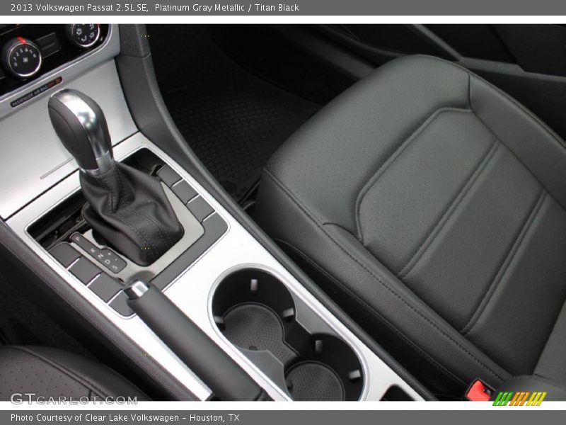 Platinum Gray Metallic / Titan Black 2013 Volkswagen Passat 2.5L SE