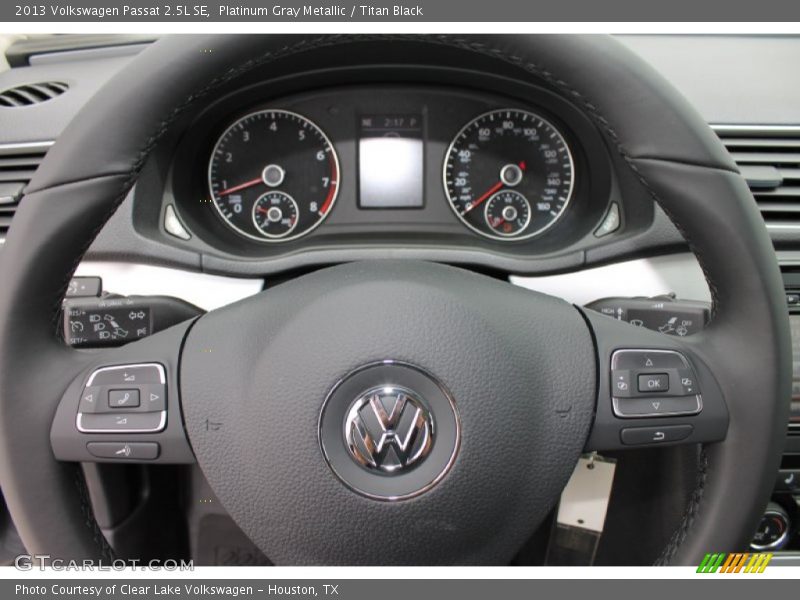 Platinum Gray Metallic / Titan Black 2013 Volkswagen Passat 2.5L SE