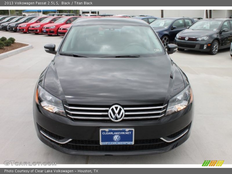Black / Titan Black 2013 Volkswagen Passat 2.5L S