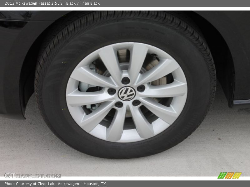 Black / Titan Black 2013 Volkswagen Passat 2.5L S