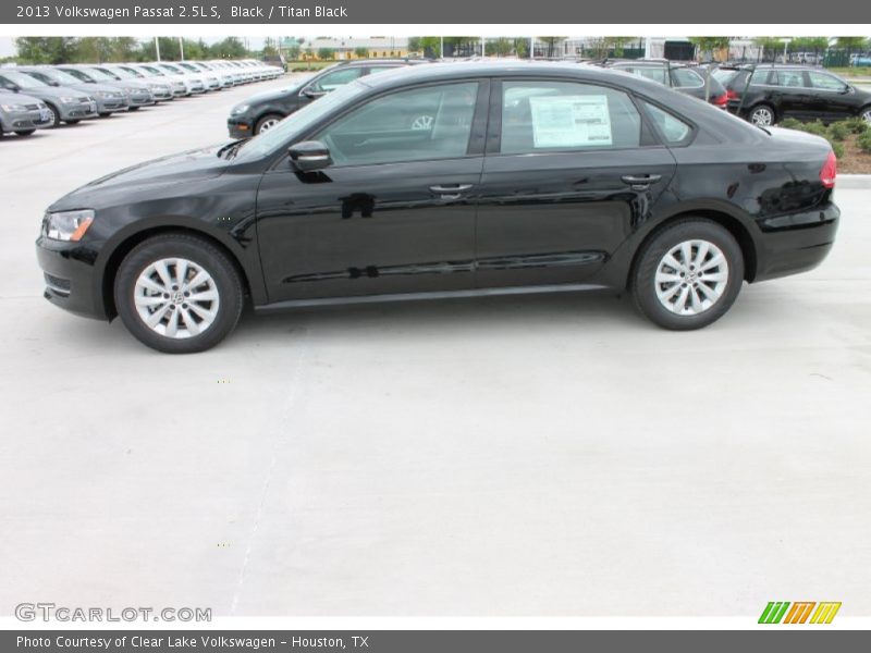 Black / Titan Black 2013 Volkswagen Passat 2.5L S