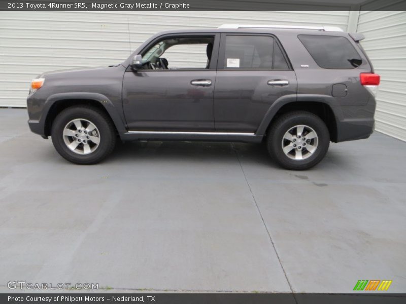 Magnetic Gray Metallic / Graphite 2013 Toyota 4Runner SR5