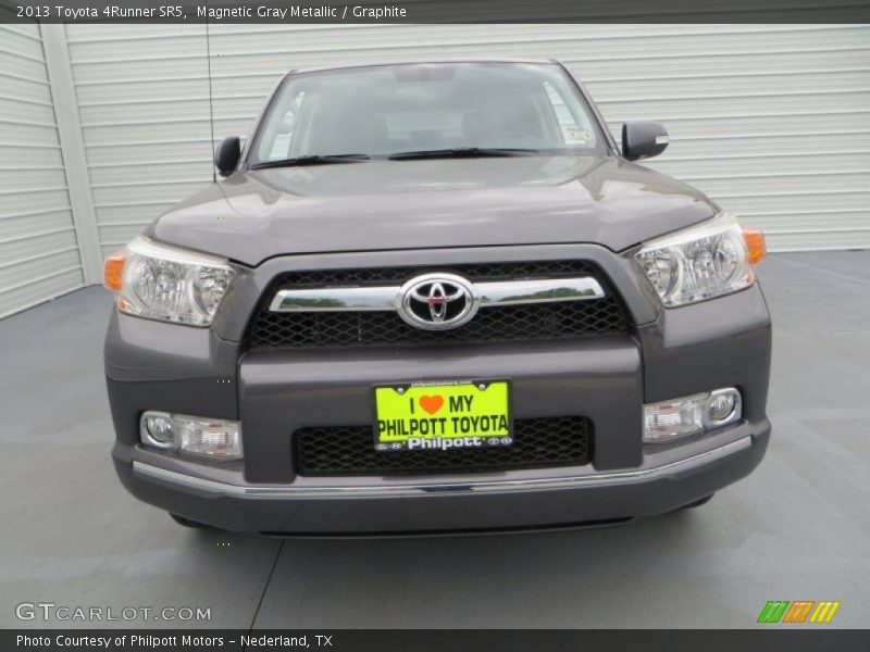 Magnetic Gray Metallic / Graphite 2013 Toyota 4Runner SR5