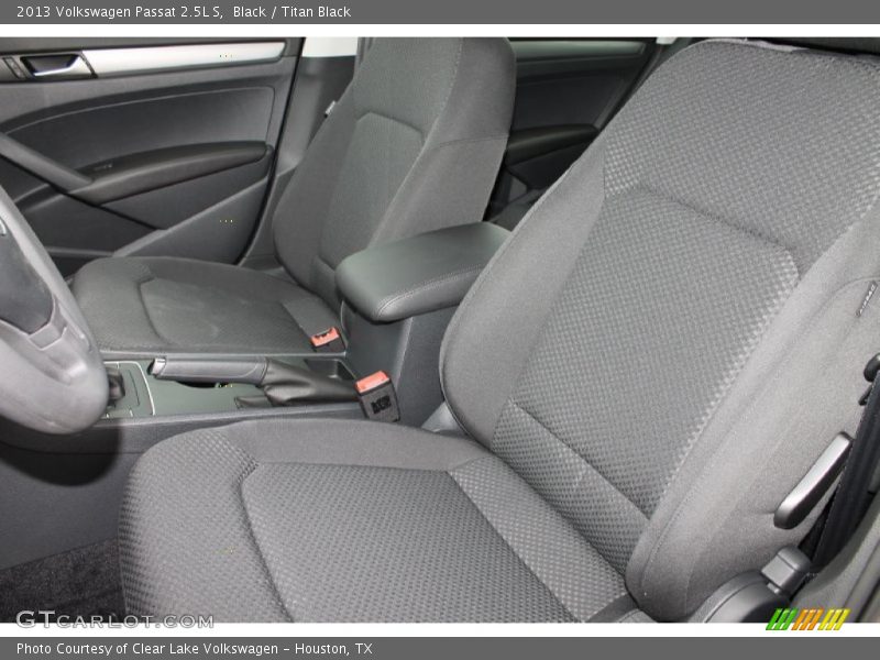 Black / Titan Black 2013 Volkswagen Passat 2.5L S
