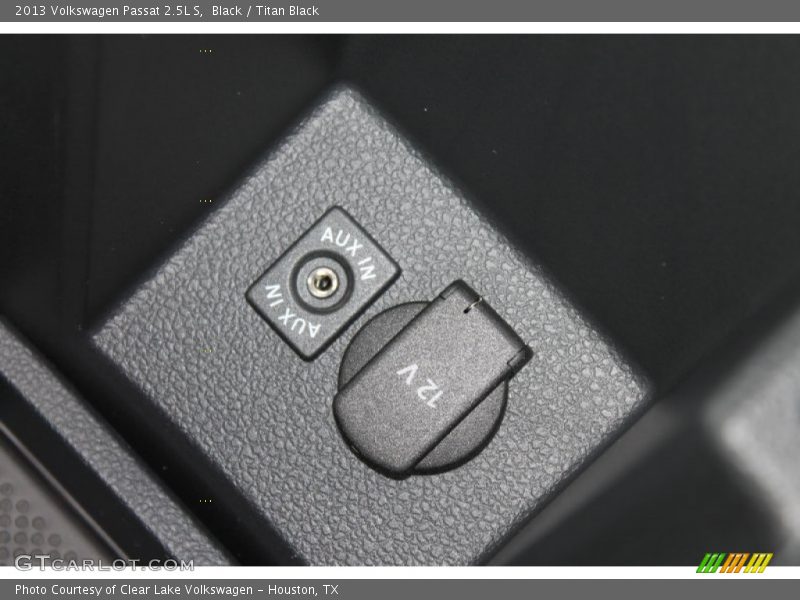 Black / Titan Black 2013 Volkswagen Passat 2.5L S