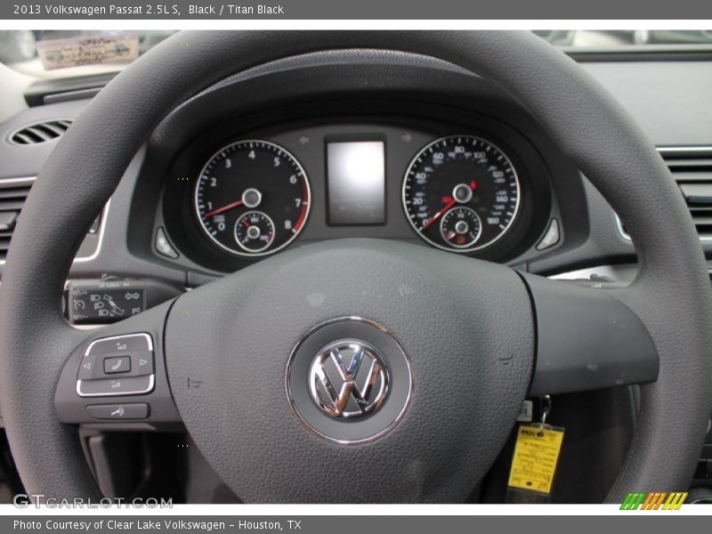 Black / Titan Black 2013 Volkswagen Passat 2.5L S