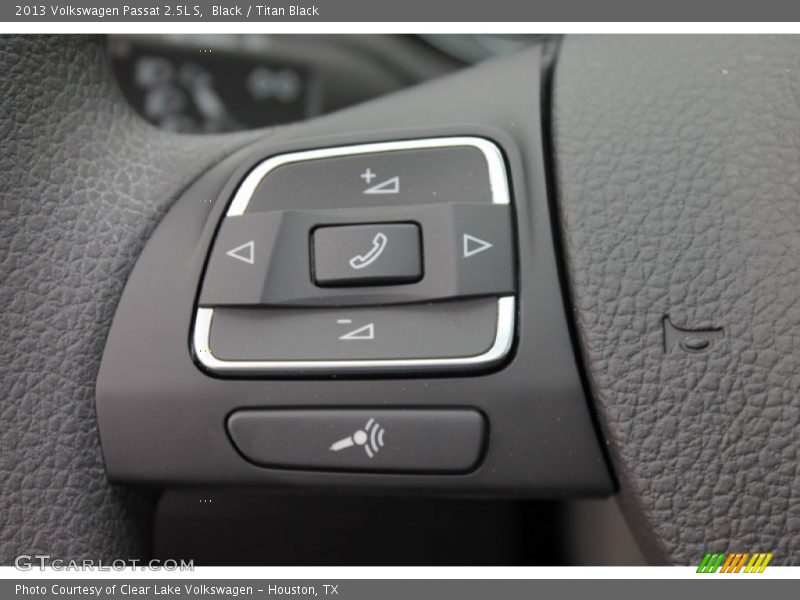 Black / Titan Black 2013 Volkswagen Passat 2.5L S