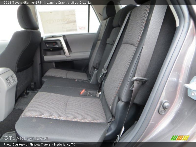 Magnetic Gray Metallic / Graphite 2013 Toyota 4Runner SR5