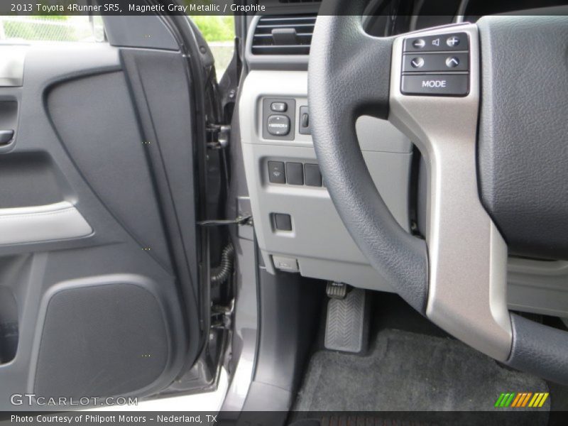 Magnetic Gray Metallic / Graphite 2013 Toyota 4Runner SR5