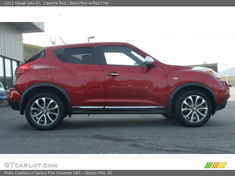 Cayenne Red / Black/Red w/Red Trim 2011 Nissan Juke SV