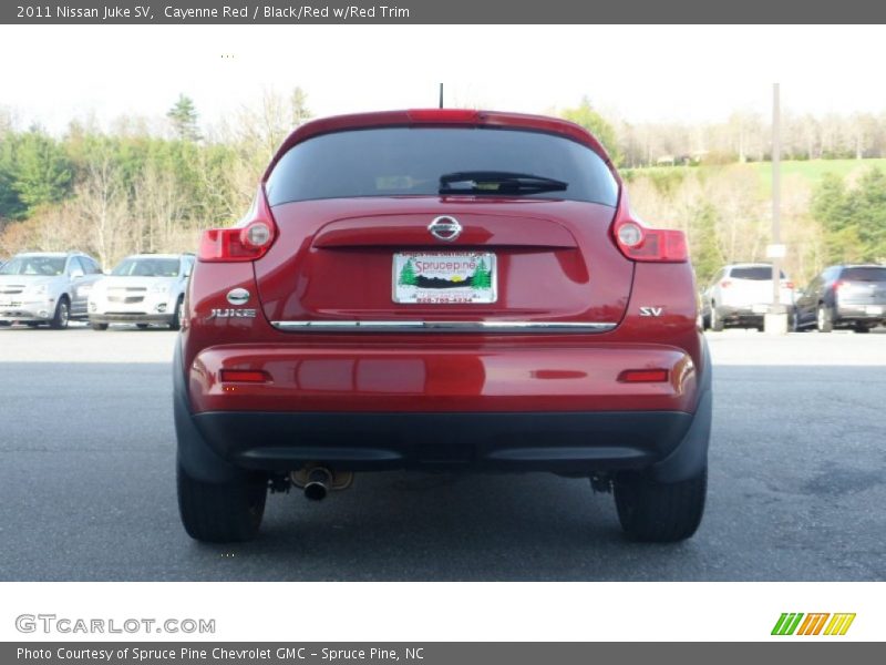 Cayenne Red / Black/Red w/Red Trim 2011 Nissan Juke SV