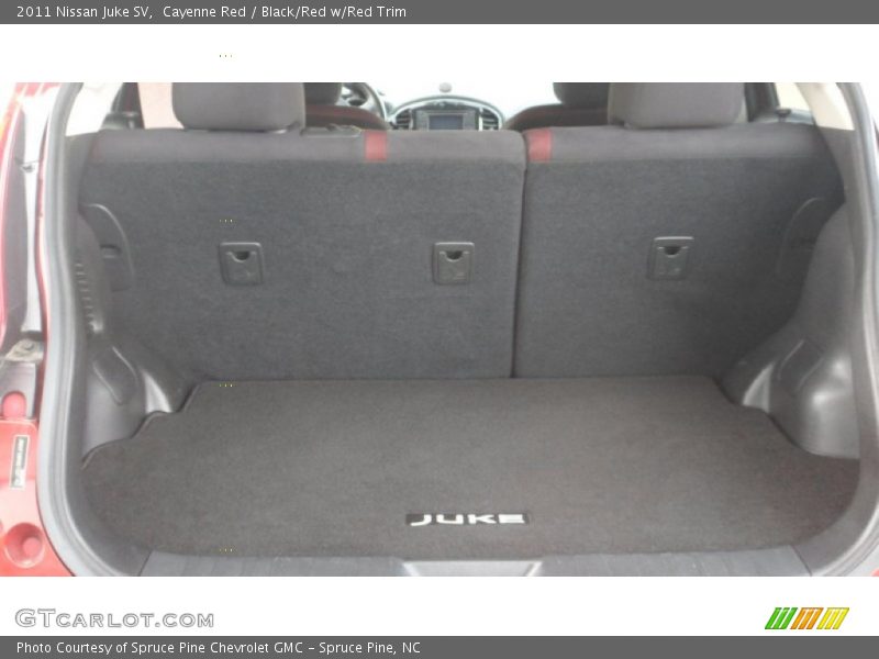  2011 Juke SV Trunk