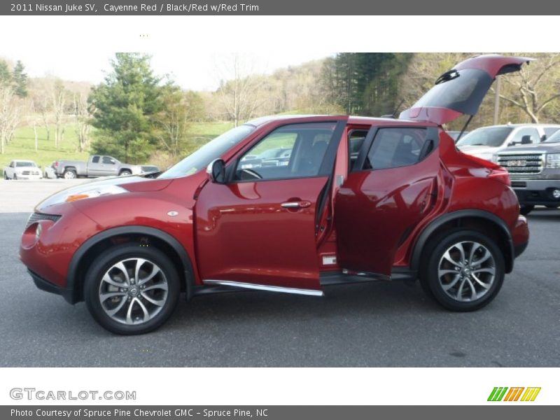 Cayenne Red / Black/Red w/Red Trim 2011 Nissan Juke SV