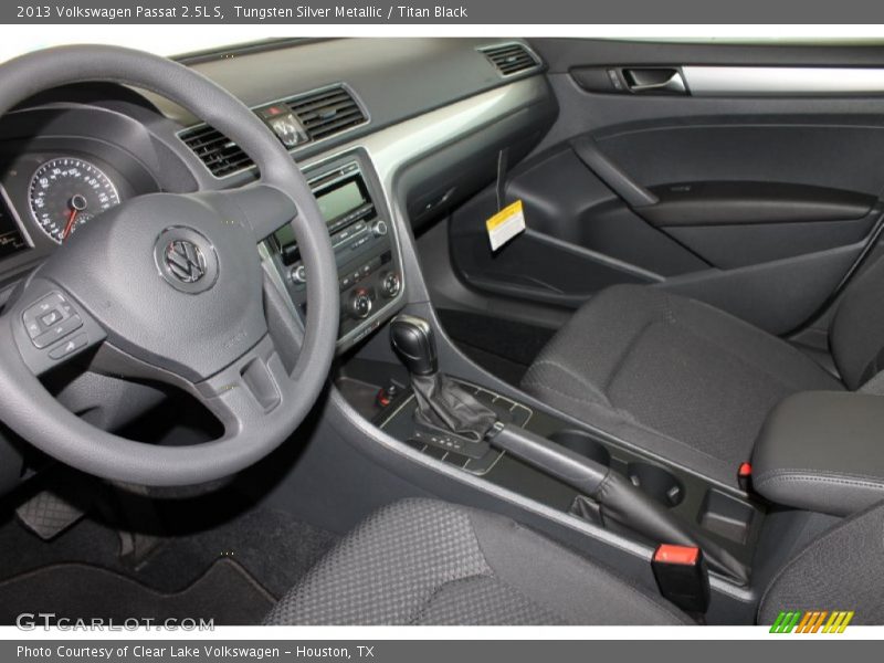 Tungsten Silver Metallic / Titan Black 2013 Volkswagen Passat 2.5L S