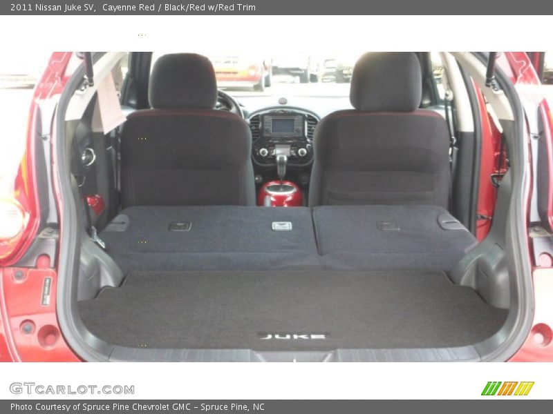  2011 Juke SV Trunk