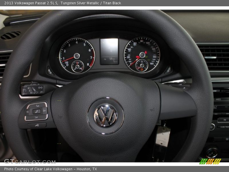 Tungsten Silver Metallic / Titan Black 2013 Volkswagen Passat 2.5L S