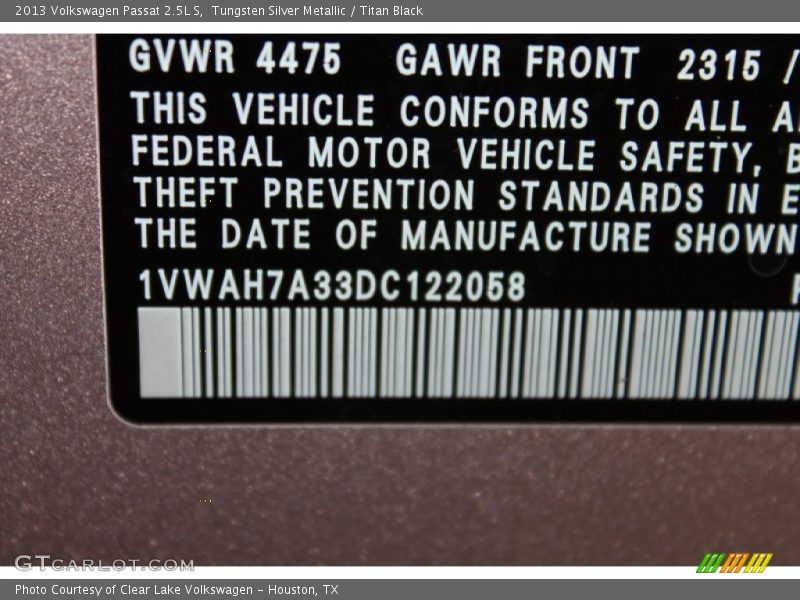 Tungsten Silver Metallic / Titan Black 2013 Volkswagen Passat 2.5L S