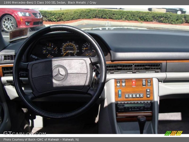 Black Metallic / Gray 1990 Mercedes-Benz S Class 300 SEL Sedan