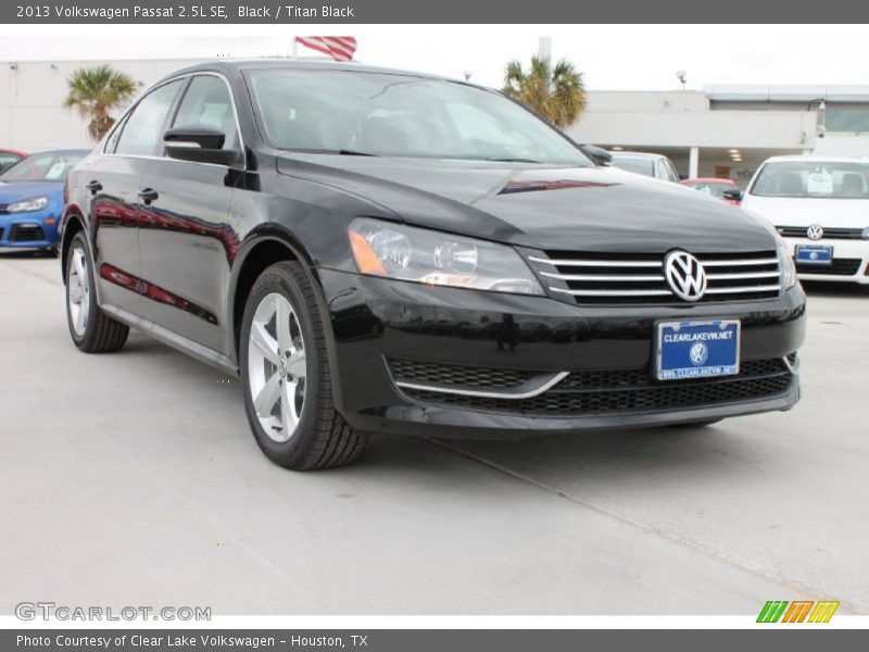 Black / Titan Black 2013 Volkswagen Passat 2.5L SE