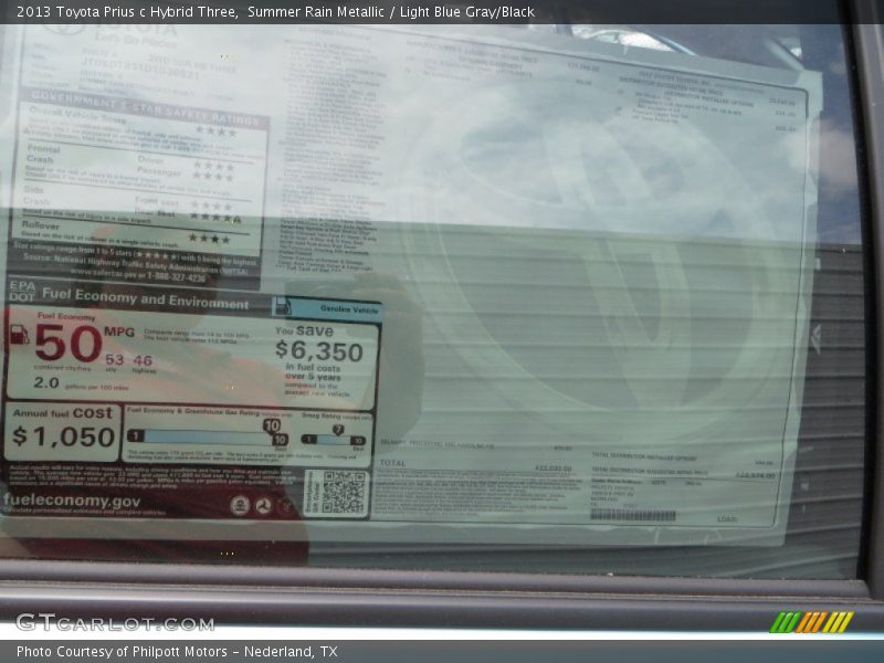 Summer Rain Metallic / Light Blue Gray/Black 2013 Toyota Prius c Hybrid Three