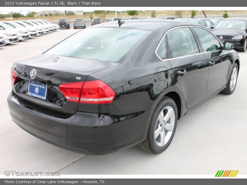 Black / Titan Black 2013 Volkswagen Passat 2.5L SE