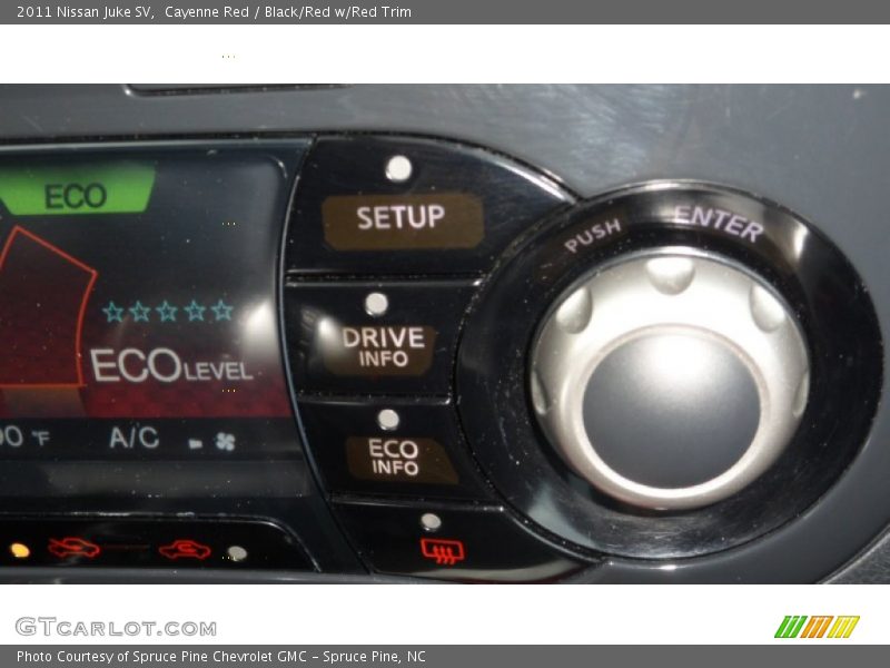 Cayenne Red / Black/Red w/Red Trim 2011 Nissan Juke SV