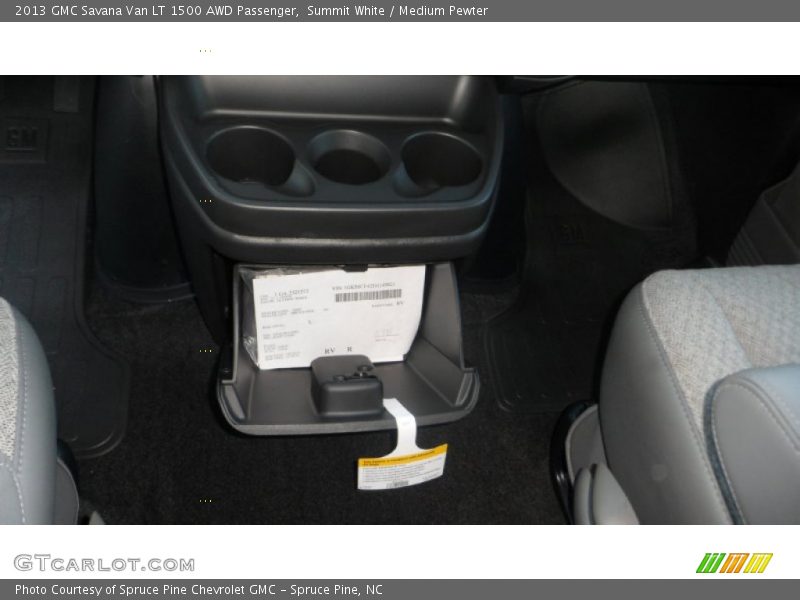 Summit White / Medium Pewter 2013 GMC Savana Van LT 1500 AWD Passenger