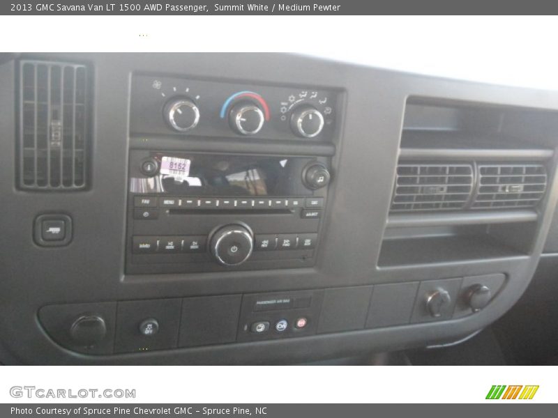 Summit White / Medium Pewter 2013 GMC Savana Van LT 1500 AWD Passenger