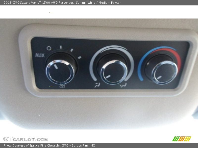 Summit White / Medium Pewter 2013 GMC Savana Van LT 1500 AWD Passenger