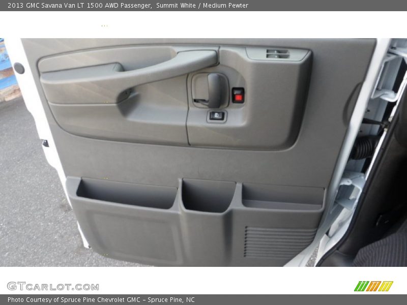 Summit White / Medium Pewter 2013 GMC Savana Van LT 1500 AWD Passenger