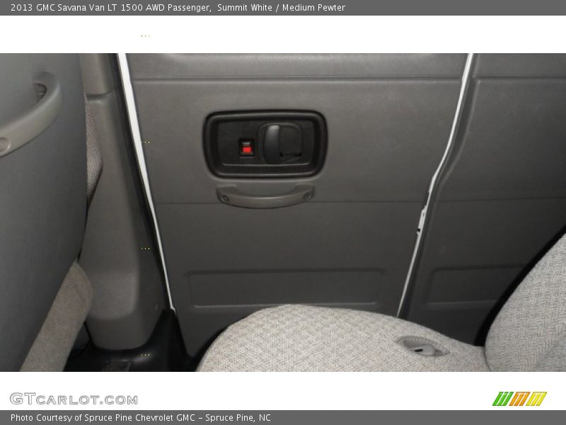 Summit White / Medium Pewter 2013 GMC Savana Van LT 1500 AWD Passenger