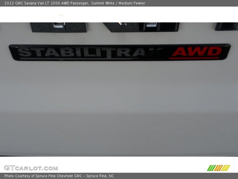 Summit White / Medium Pewter 2013 GMC Savana Van LT 1500 AWD Passenger