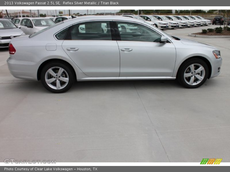 Reflex Silver Metallic / Titan Black 2013 Volkswagen Passat 2.5L SE