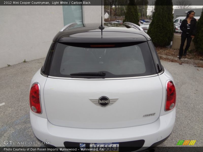 Light White / Carbon Black 2012 Mini Cooper Countryman
