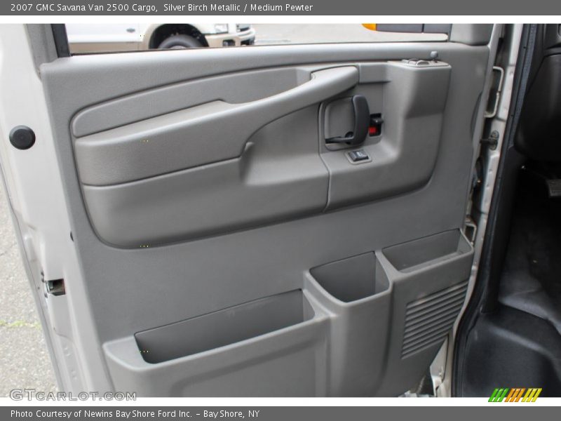 Silver Birch Metallic / Medium Pewter 2007 GMC Savana Van 2500 Cargo