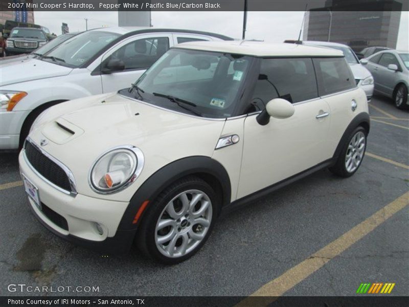 Front 3/4 View of 2007 Cooper S Hardtop
