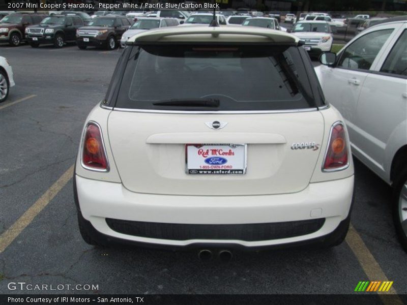 Pepper White / Pacific Blue/Carbon Black 2007 Mini Cooper S Hardtop