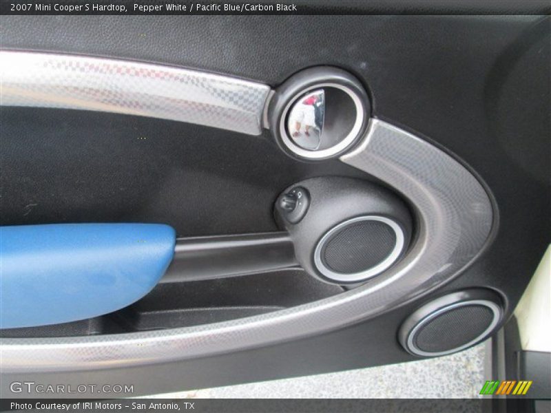 Pepper White / Pacific Blue/Carbon Black 2007 Mini Cooper S Hardtop
