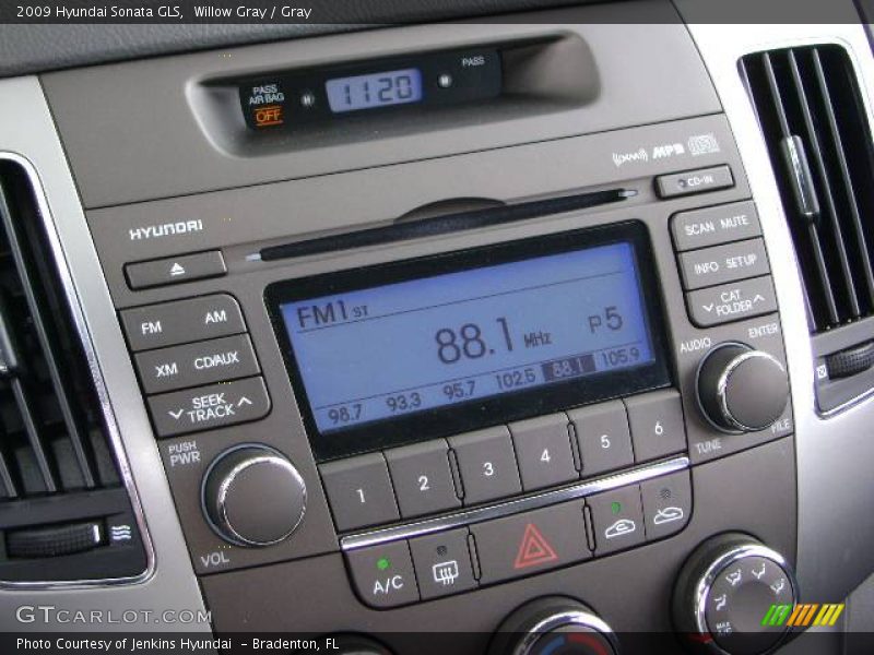 Willow Gray / Gray 2009 Hyundai Sonata GLS