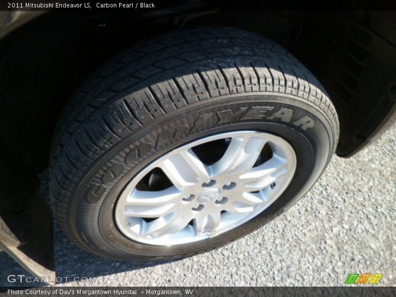 Carbon Pearl / Black 2011 Mitsubishi Endeavor LS