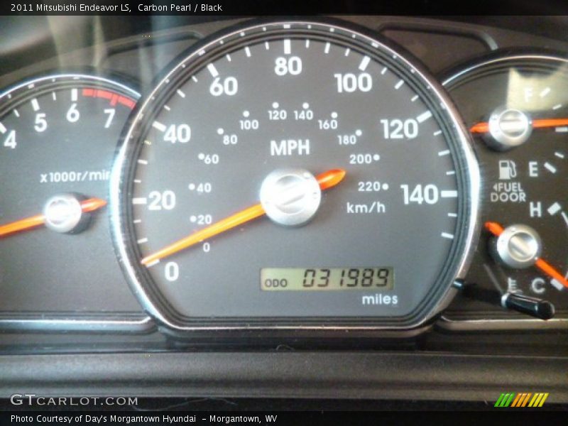 Carbon Pearl / Black 2011 Mitsubishi Endeavor LS