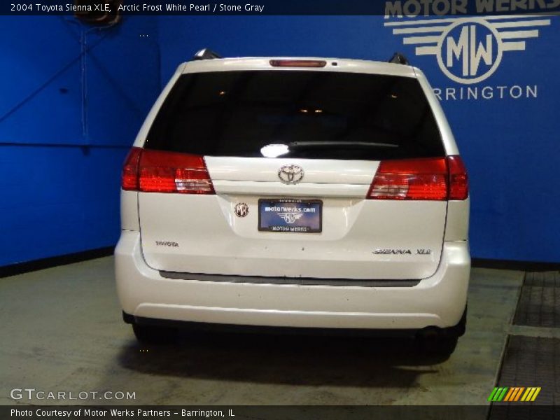 Arctic Frost White Pearl / Stone Gray 2004 Toyota Sienna XLE