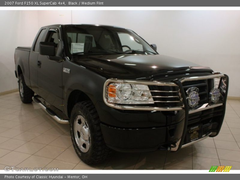 Black / Medium Flint 2007 Ford F150 XL SuperCab 4x4