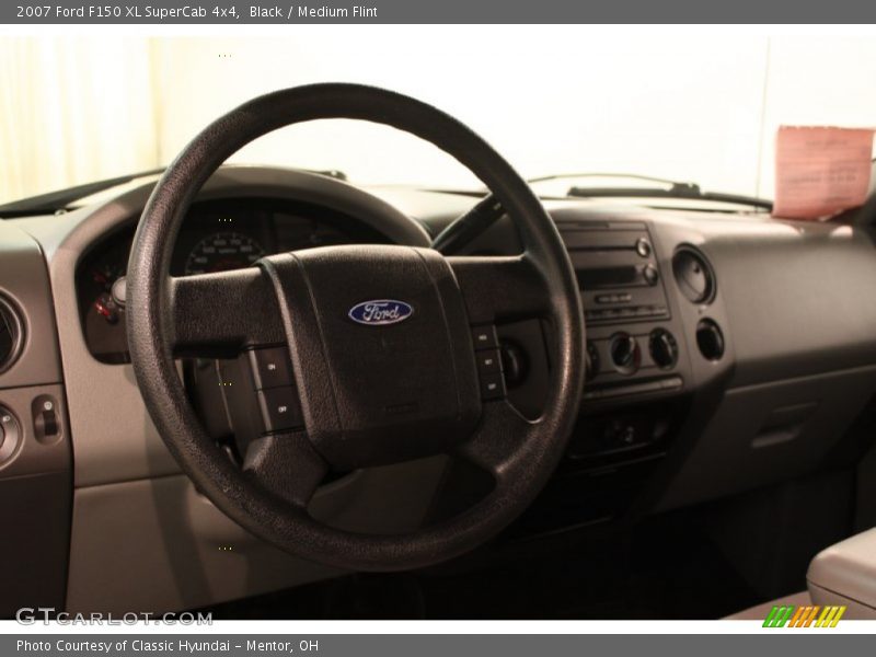 Black / Medium Flint 2007 Ford F150 XL SuperCab 4x4