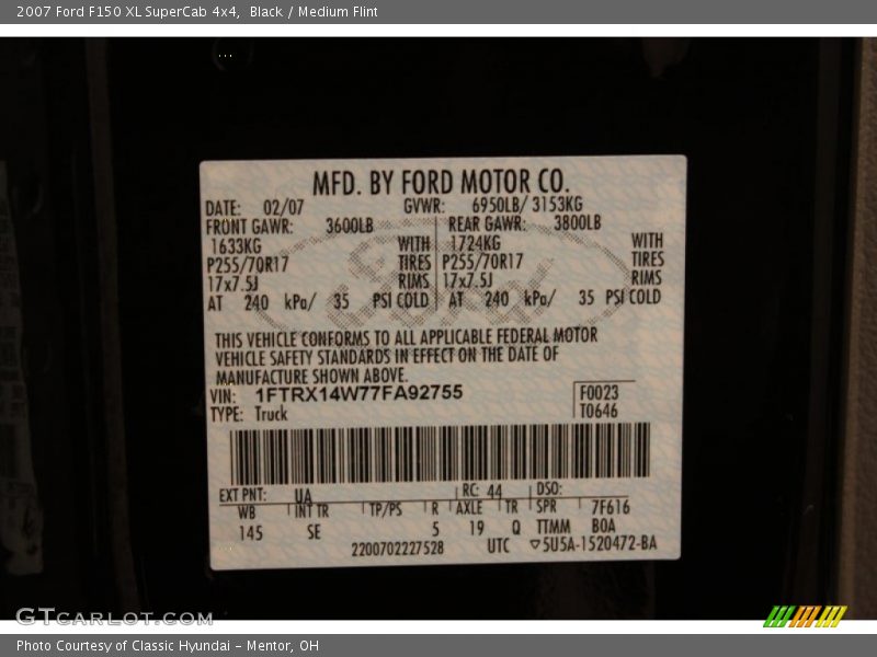 Black / Medium Flint 2007 Ford F150 XL SuperCab 4x4
