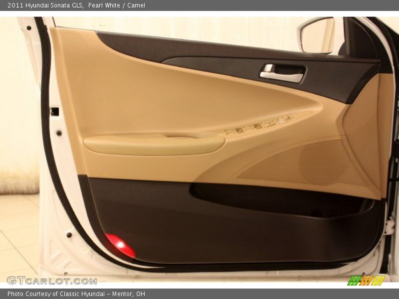 Pearl White / Camel 2011 Hyundai Sonata GLS