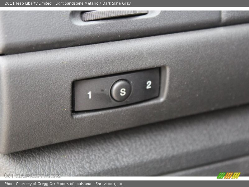 Light Sandstone Metallic / Dark Slate Gray 2011 Jeep Liberty Limited