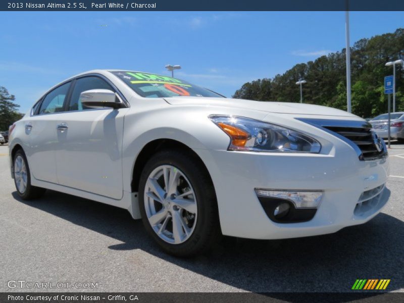 Pearl White / Charcoal 2013 Nissan Altima 2.5 SL